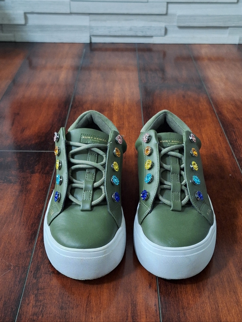 Kurt Geiger Liviah Love Platform Sneakers Green Crystal US 5 EU 35 - Picture 2 of 8
